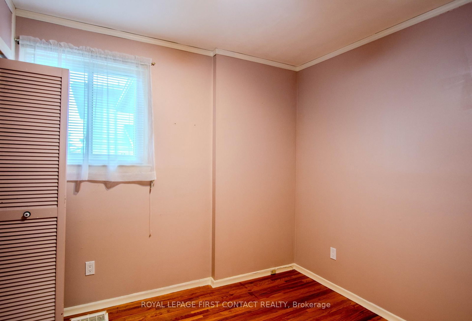 12 Daphne Crescent • Barrie, ON photo 16