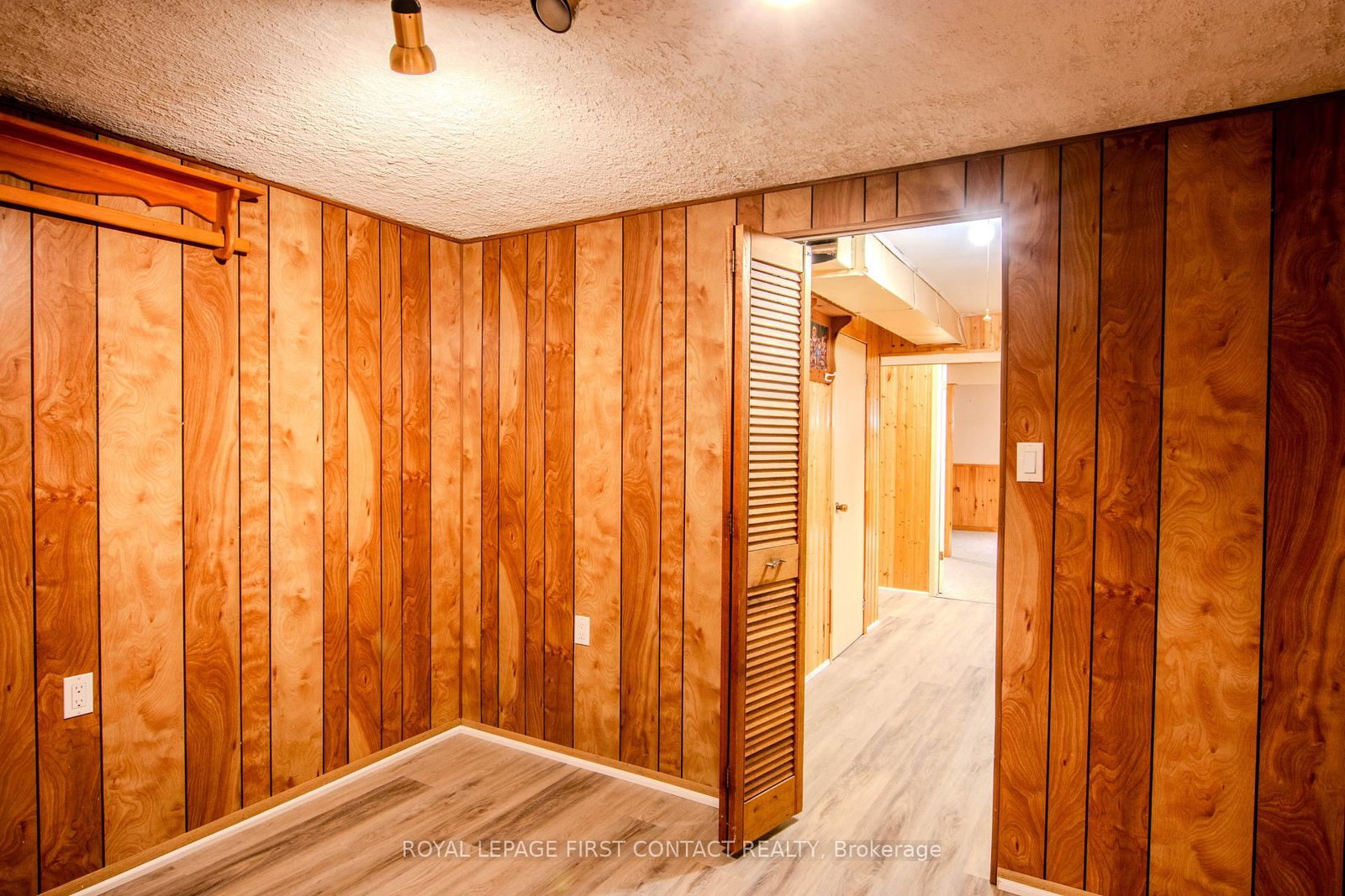12 Daphne Crescent • Barrie, ON photo 24
