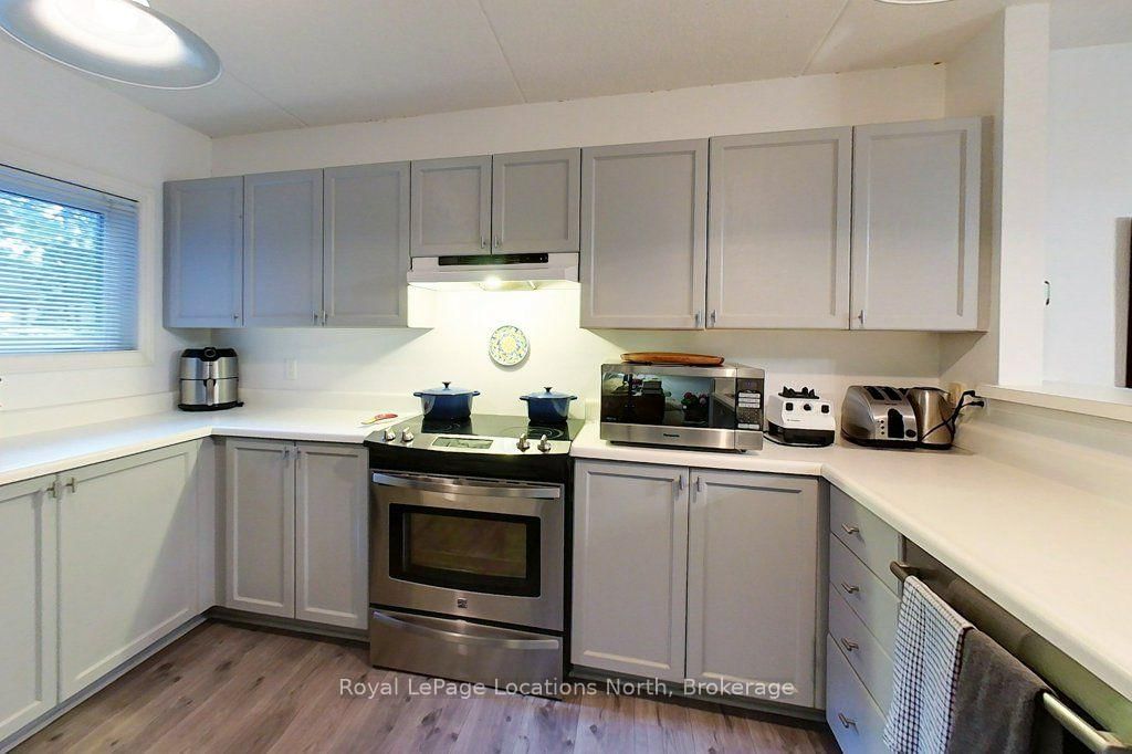 911 Cedar Pointe Court • Collingwood, ON photo 18