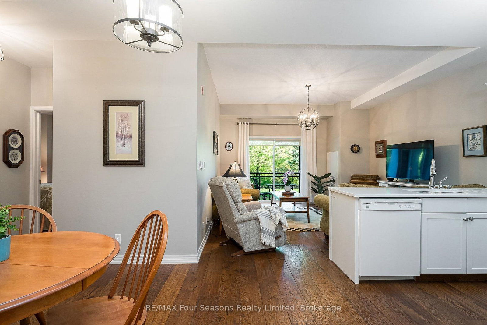 1 CHAMBERLAIN Crescent • #109 • Collingwood, ON photo 9
