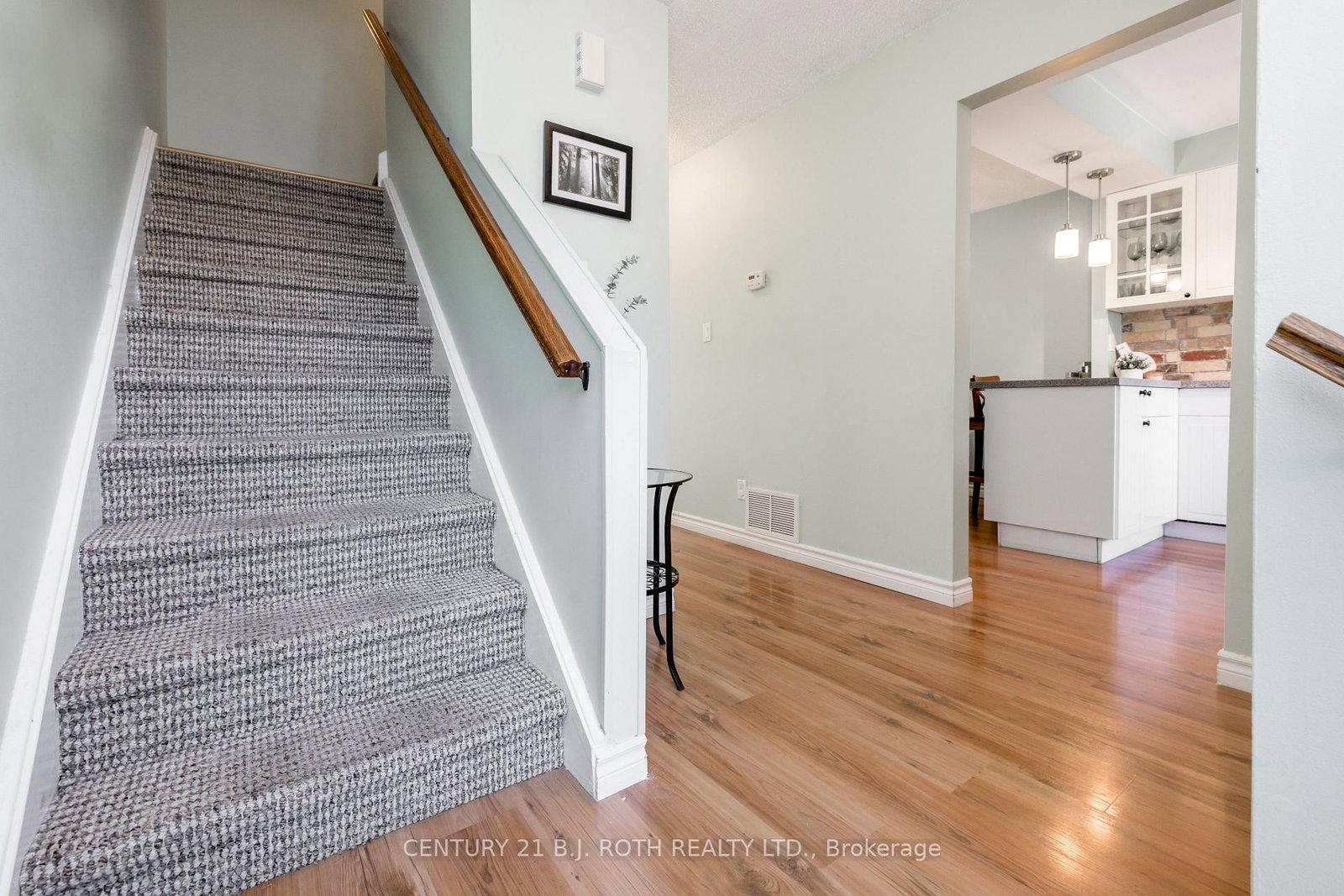 52 Adelaide Street • #31 • Barrie, ON photo 4