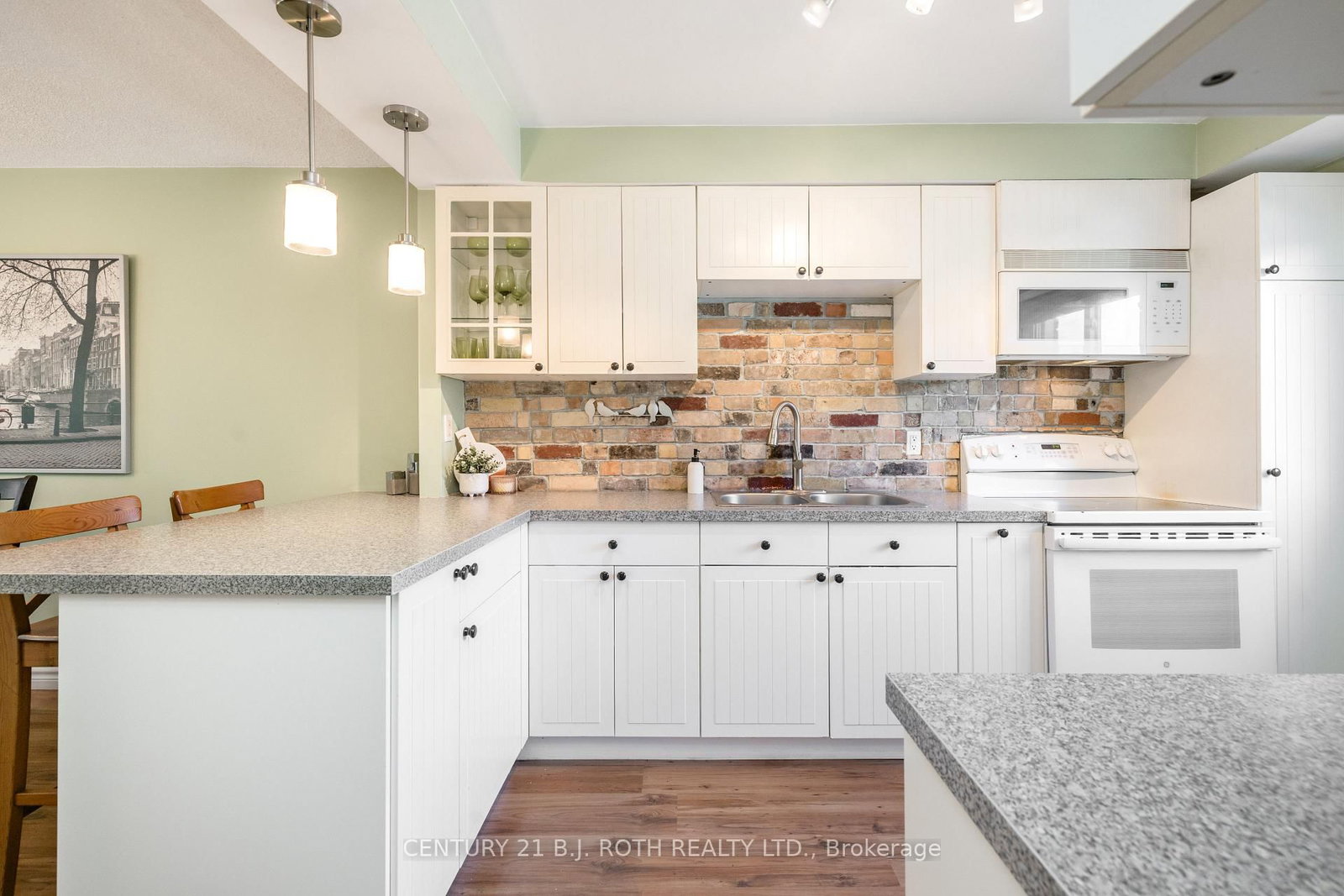 52 Adelaide Street • #31 • Barrie, ON photo 9