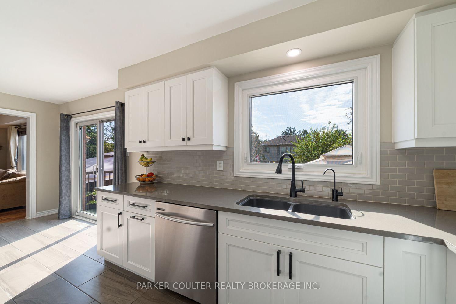 27 Brandon Crescent • Orillia, ON photo 9