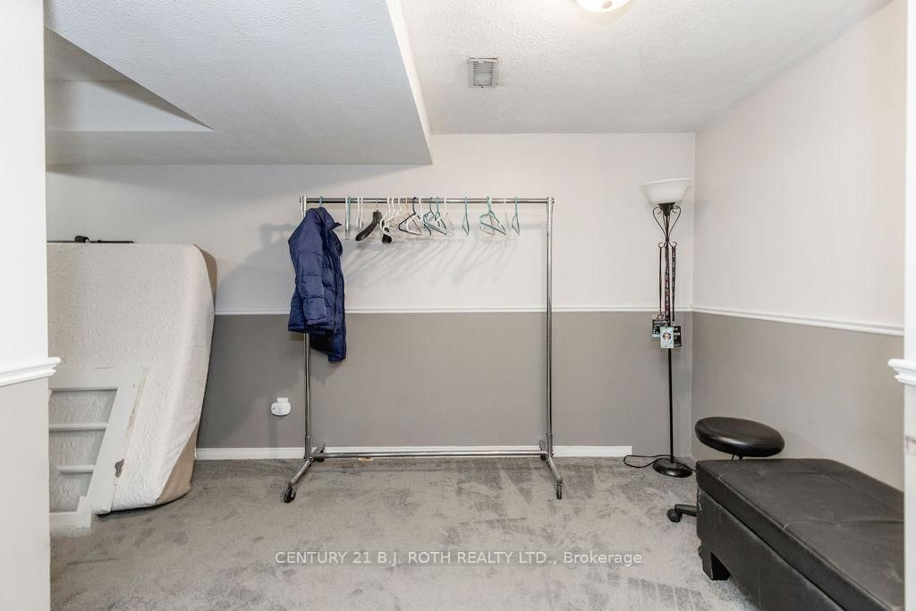 99 CARDINAL Street • Barrie, ON photo 28