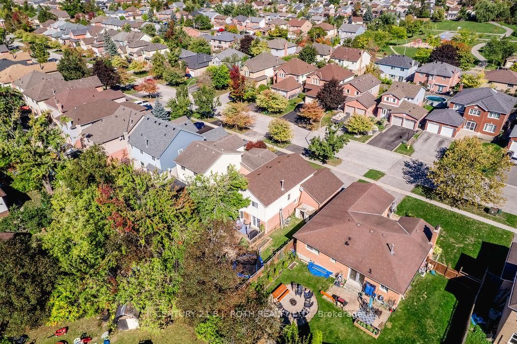 99 CARDINAL Street • Barrie, ON photo 35