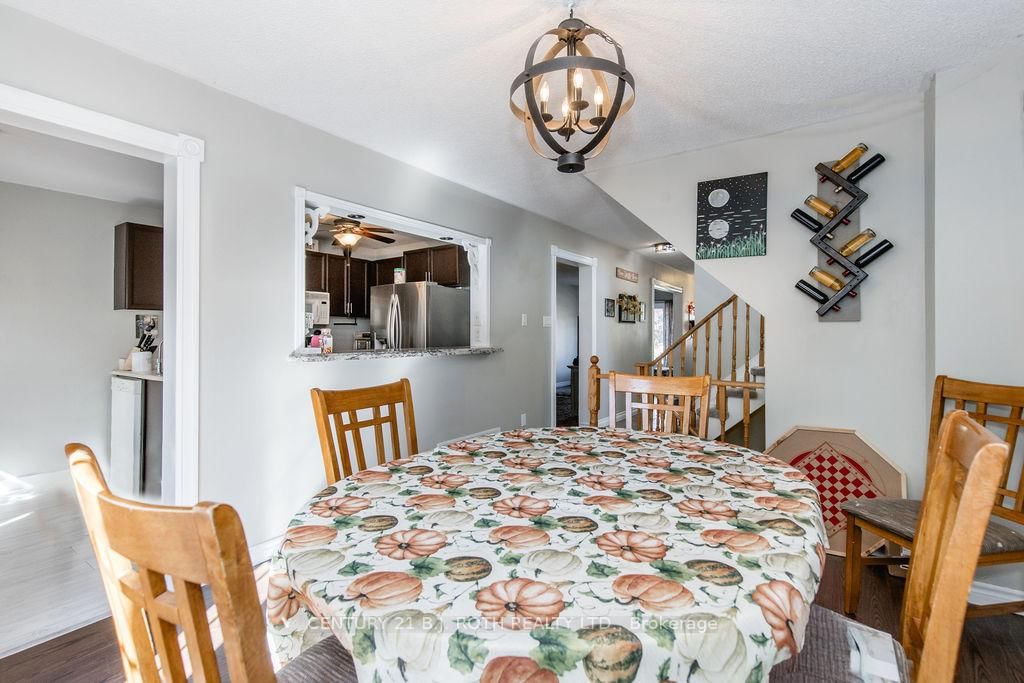 99 CARDINAL Street • Barrie, ON photo 6