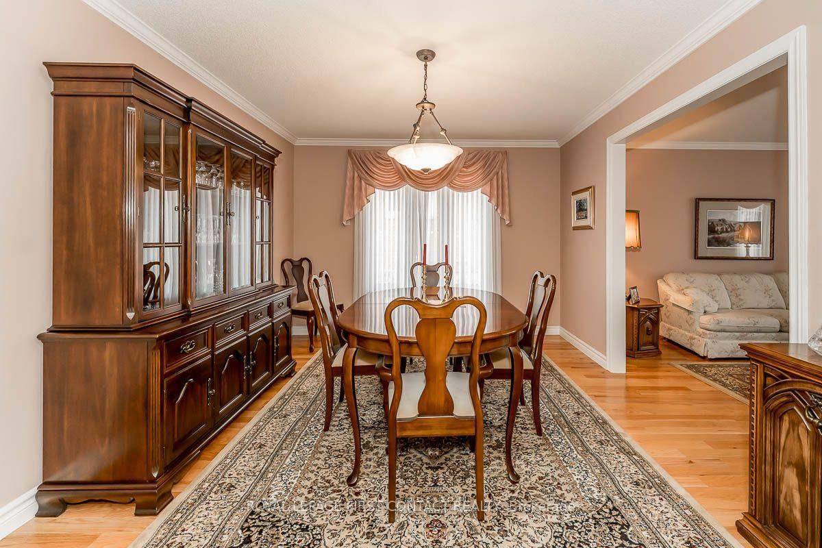 35 Gibbon Drive • Barrie, ON photo 12