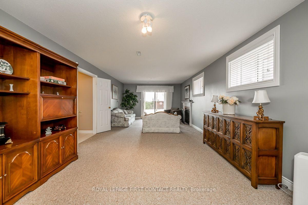 35 Gibbon Drive • Barrie, ON photo 23