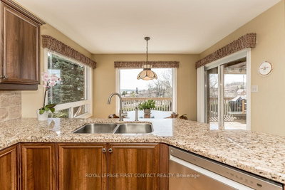 35 Gibbon Drive • Barrie, ON photo 7