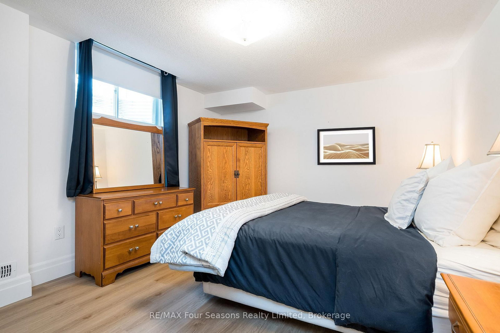 248 Duncan Street • Clearview, ON photo 23