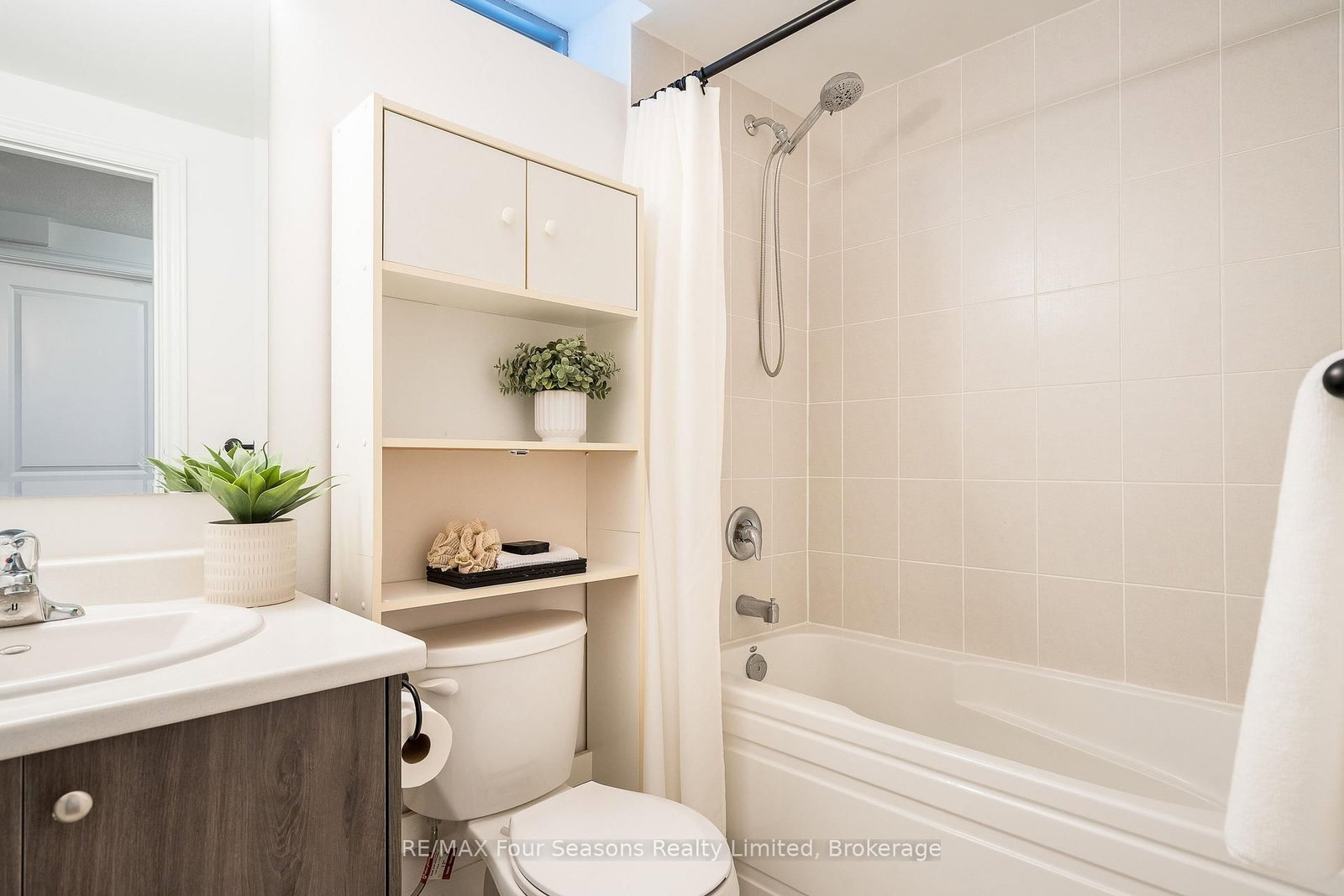 248 Duncan Street • Clearview, ON photo 25