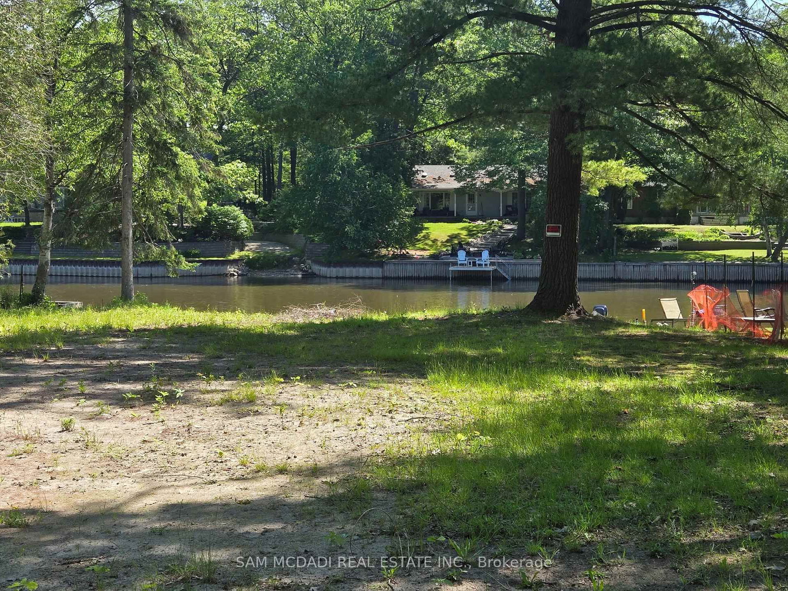 490 Oxbow Park Drive • Wasaga Beach, ON photo 9