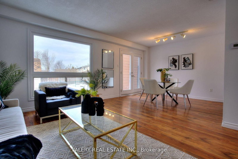 24 Lampman Lane