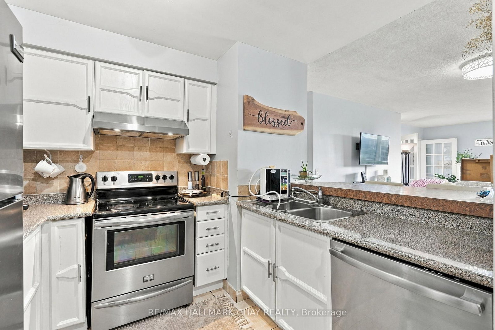 150 Dunlop Street E • #710 • Barrie, ON photo 9