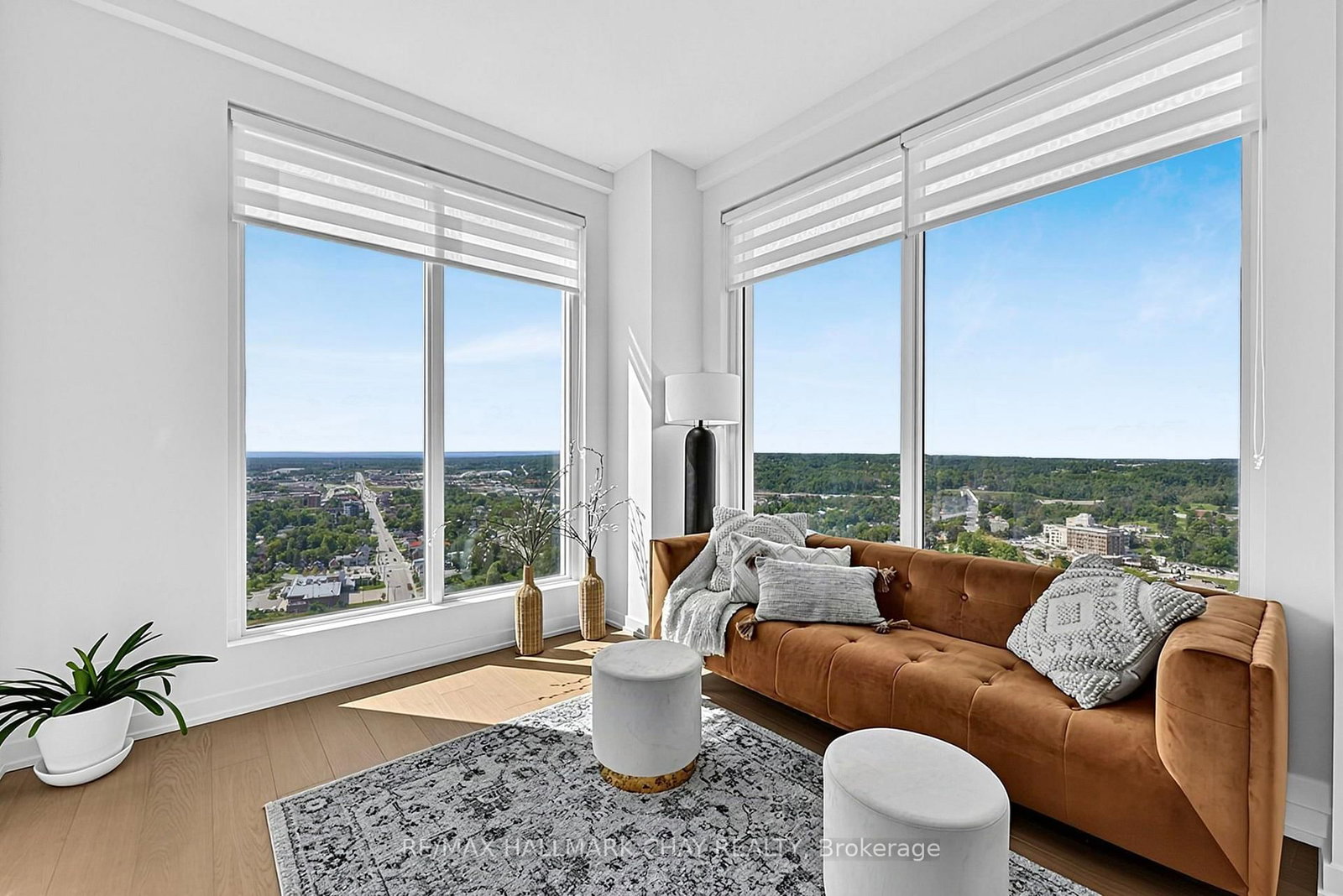 39 Mary Street • #LPH02 • Barrie, ON photo 10