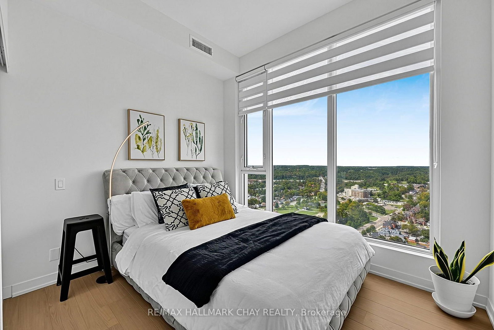 39 Mary Street • #LPH02 • Barrie, ON photo 18