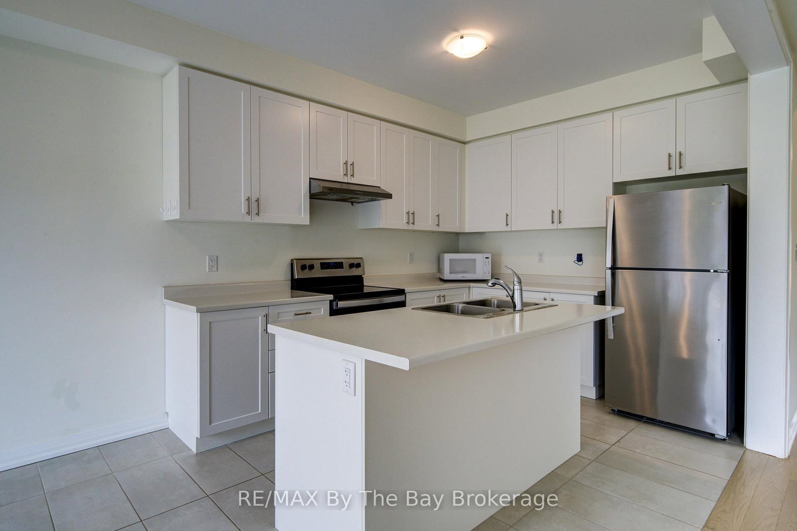 73 Federica Crescent • Wasaga Beach, ON photo 15