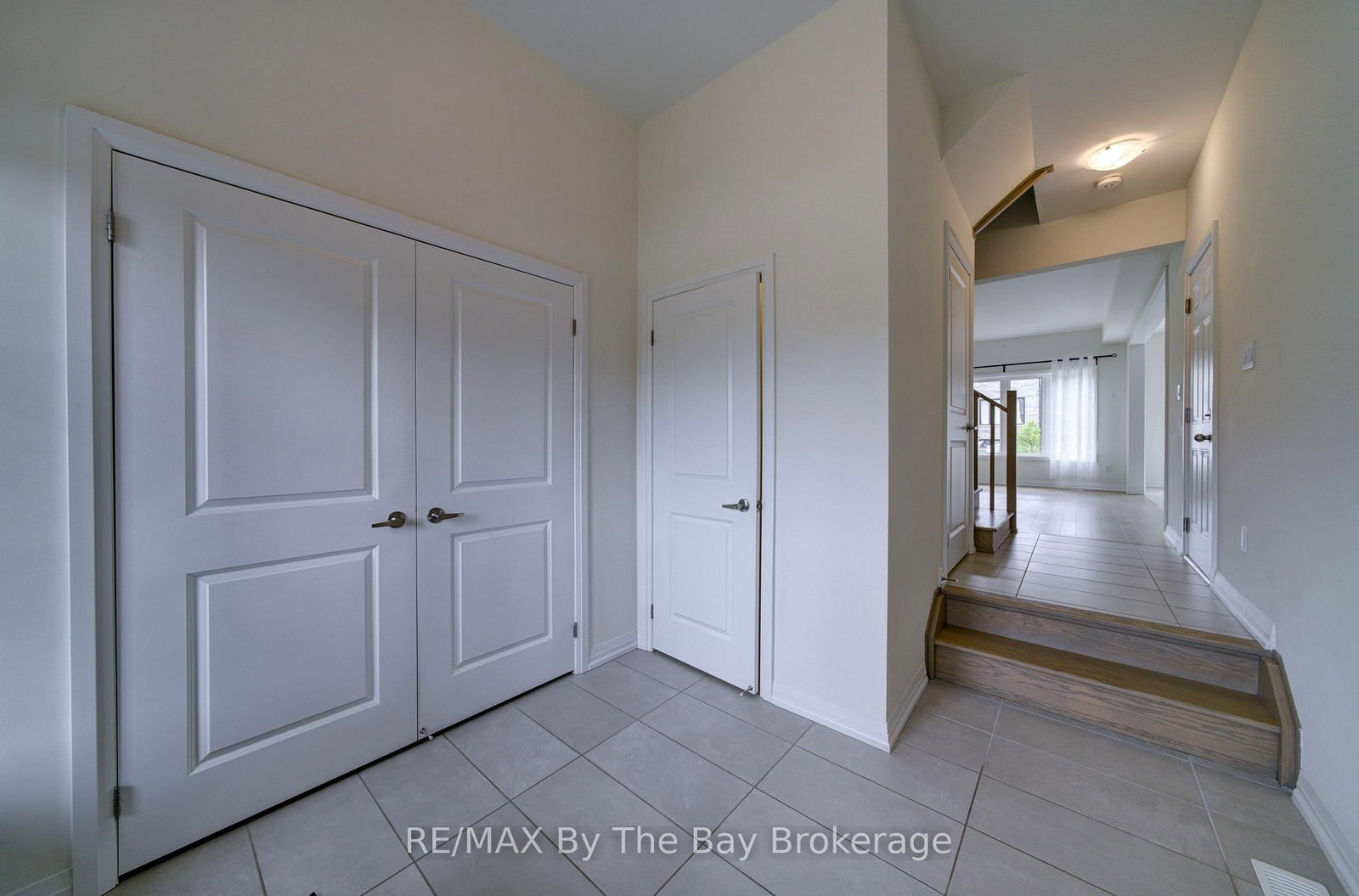 73 Federica Crescent • Wasaga Beach, ON photo 6