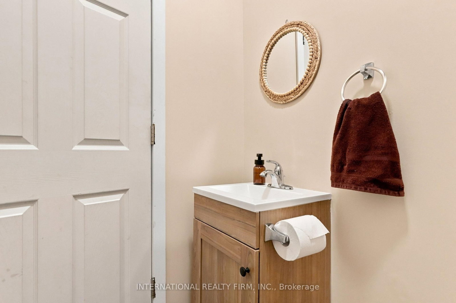 158 Sixth Street • Midland, ON photo 10