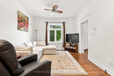 158 Sixth Street • Midland, ON photo 4