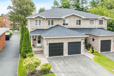 79 Sanford Street • Barrie, ON photo 2