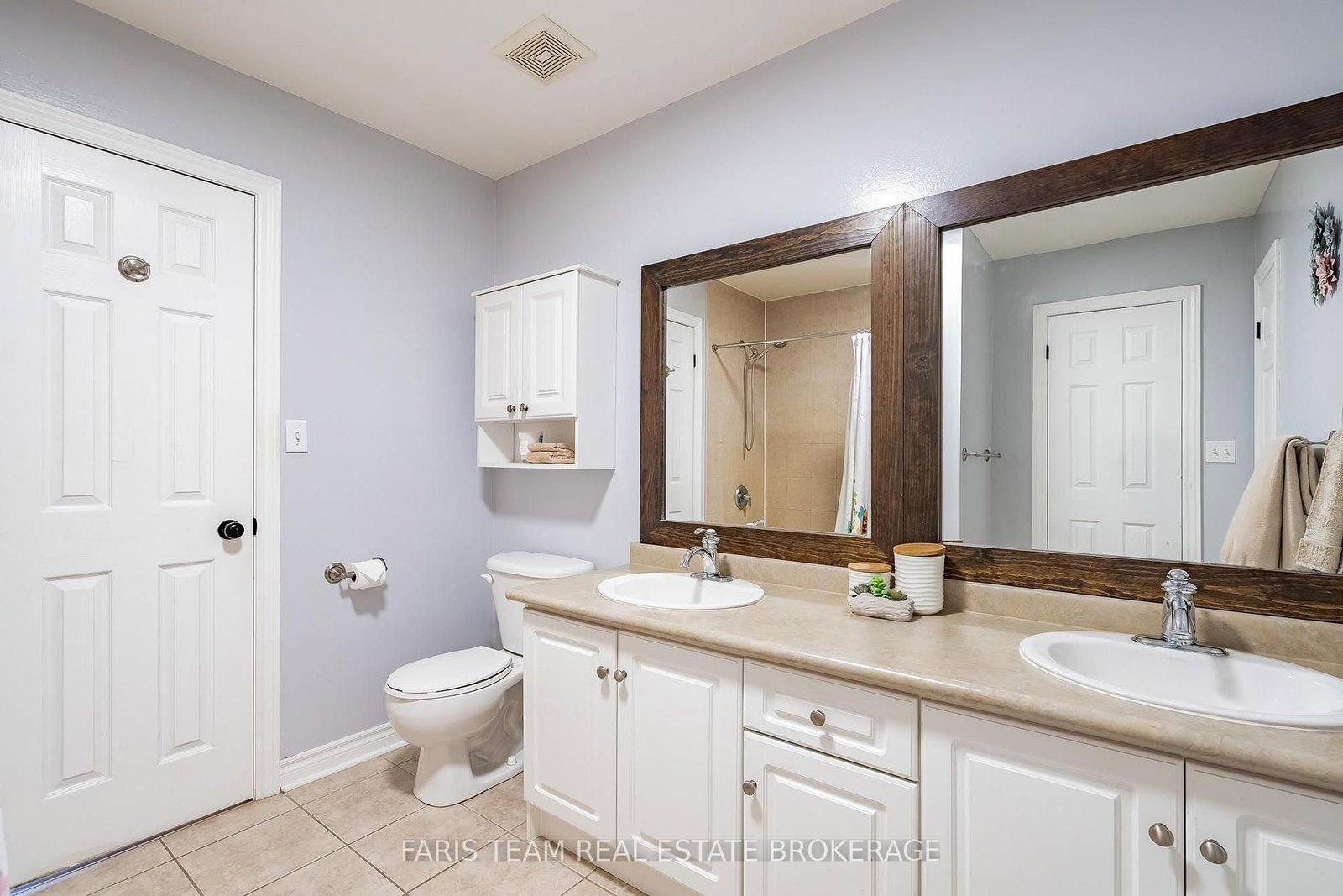 79 Sanford Street • Barrie, ON photo 20