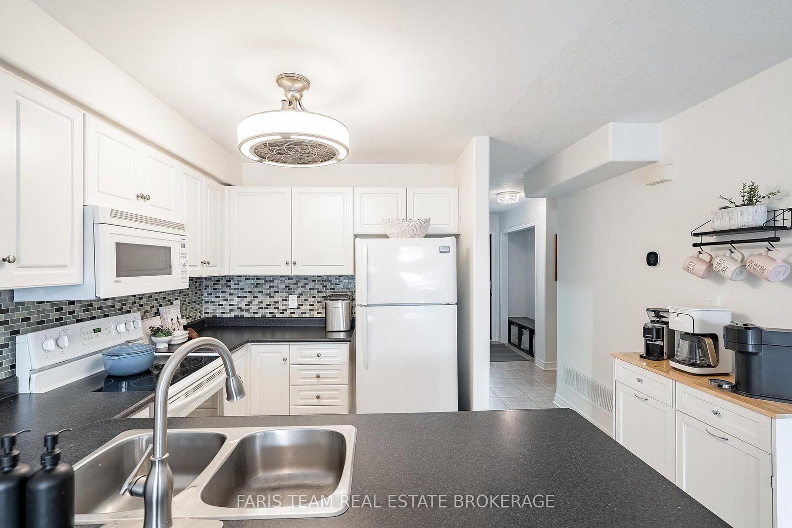 79 Sanford Street • Barrie, ON photo 7