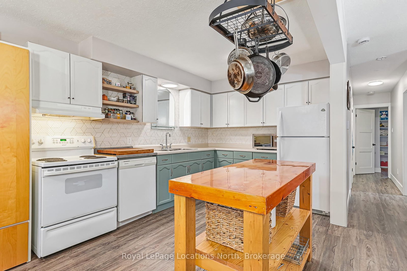 47 Courtice Crescent • Collingwood, ON photo 4