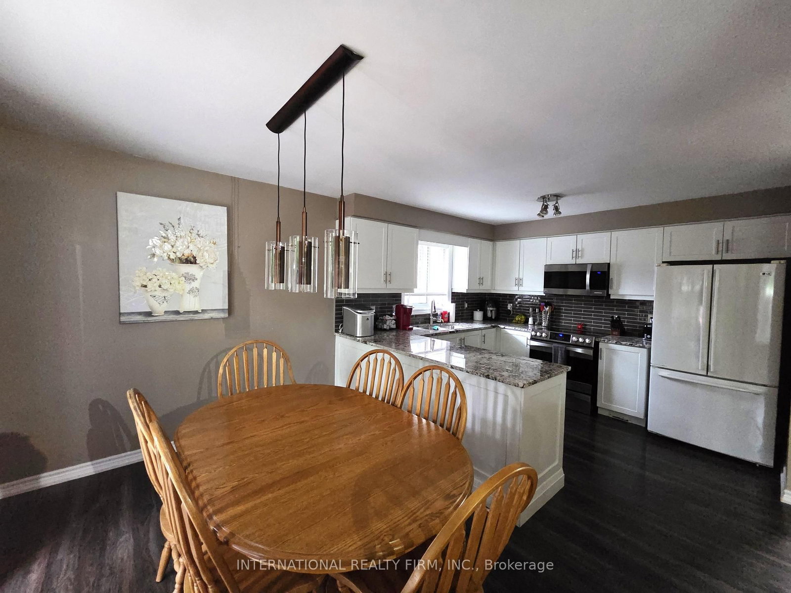 132 Esther Drive • Barrie, ON photo 11