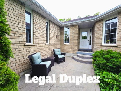132 Esther Drive • Barrie, ON photo 2