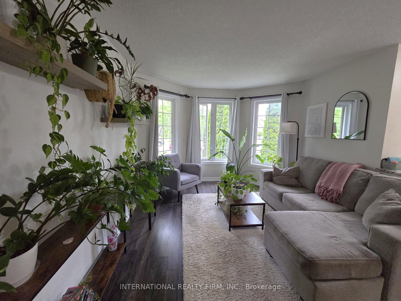 132 Esther Drive • Barrie, ON photo 6
