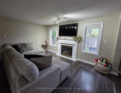 132 Esther Drive • Barrie, ON photo 8