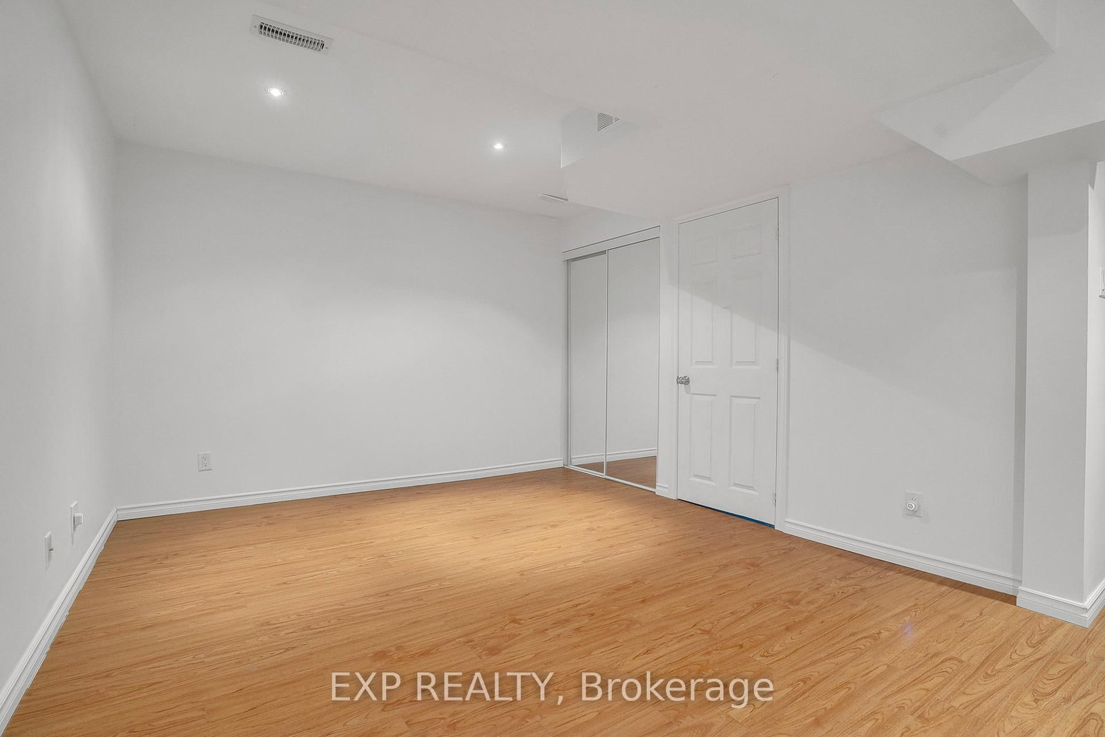 75 Prince William Way • #6 • Barrie, ON photo 43