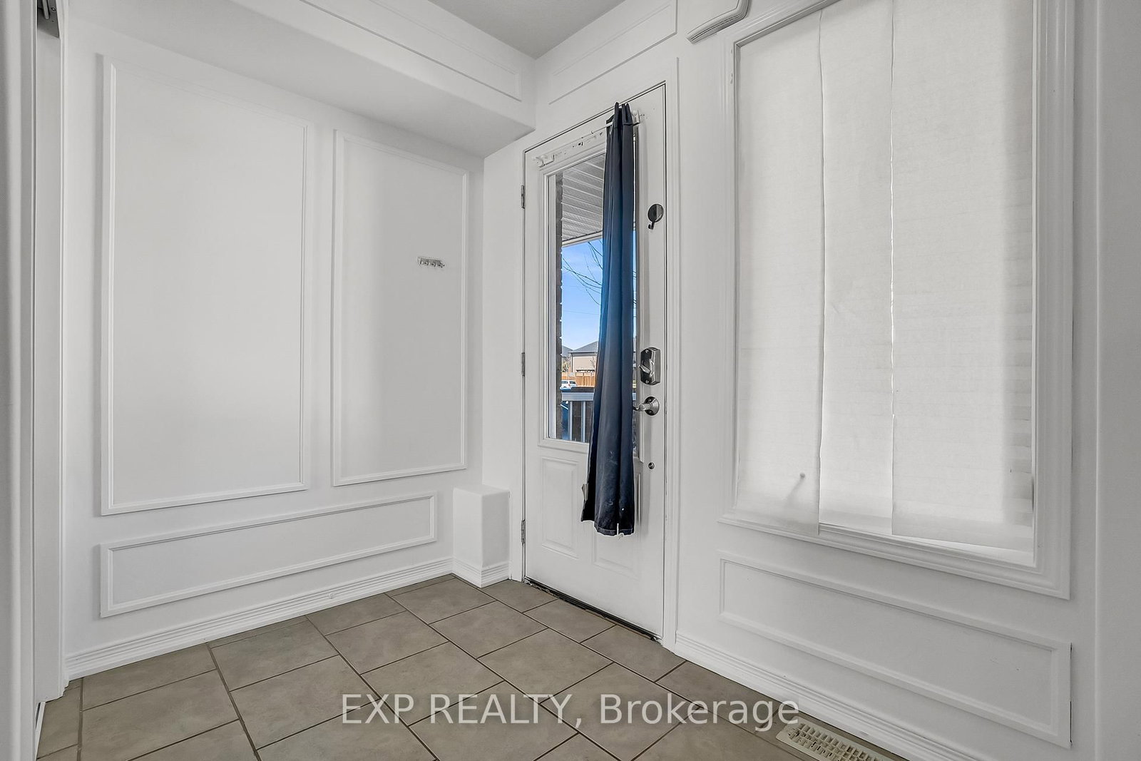 75 Prince William Way • #6 • Barrie, ON photo 6