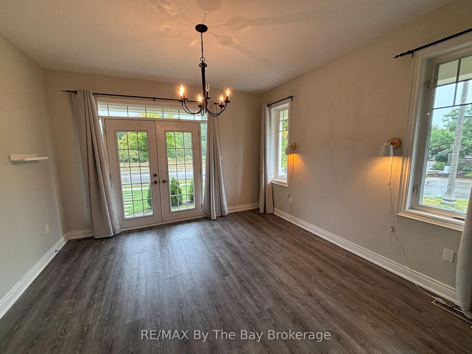300 STONEBRIDGE Boulevard • Wasaga Beach, ON photo 10