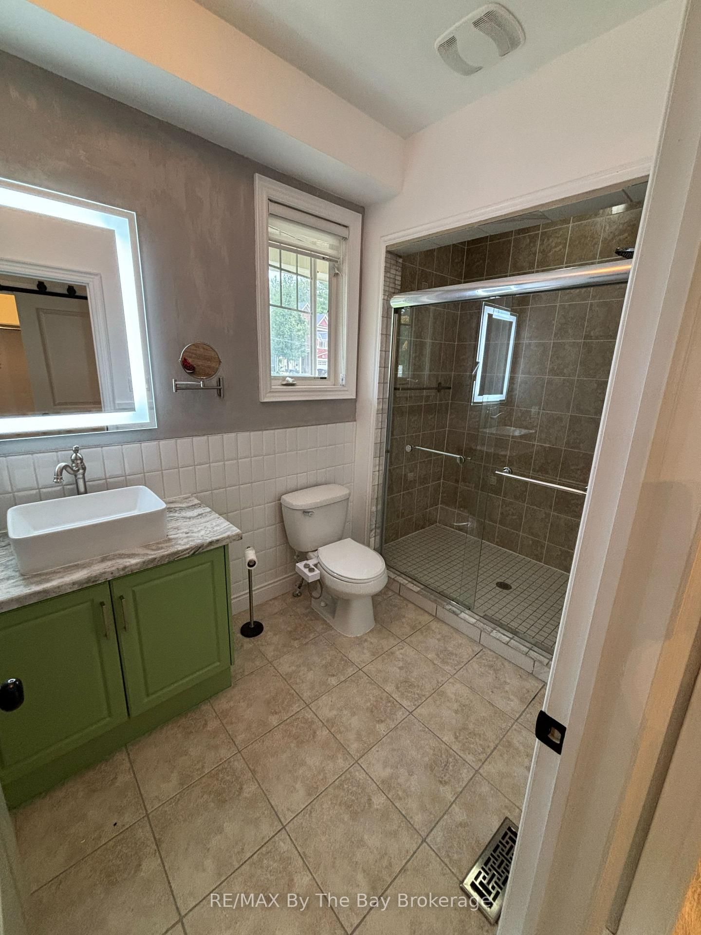 300 STONEBRIDGE Boulevard • Wasaga Beach, ON photo 12
