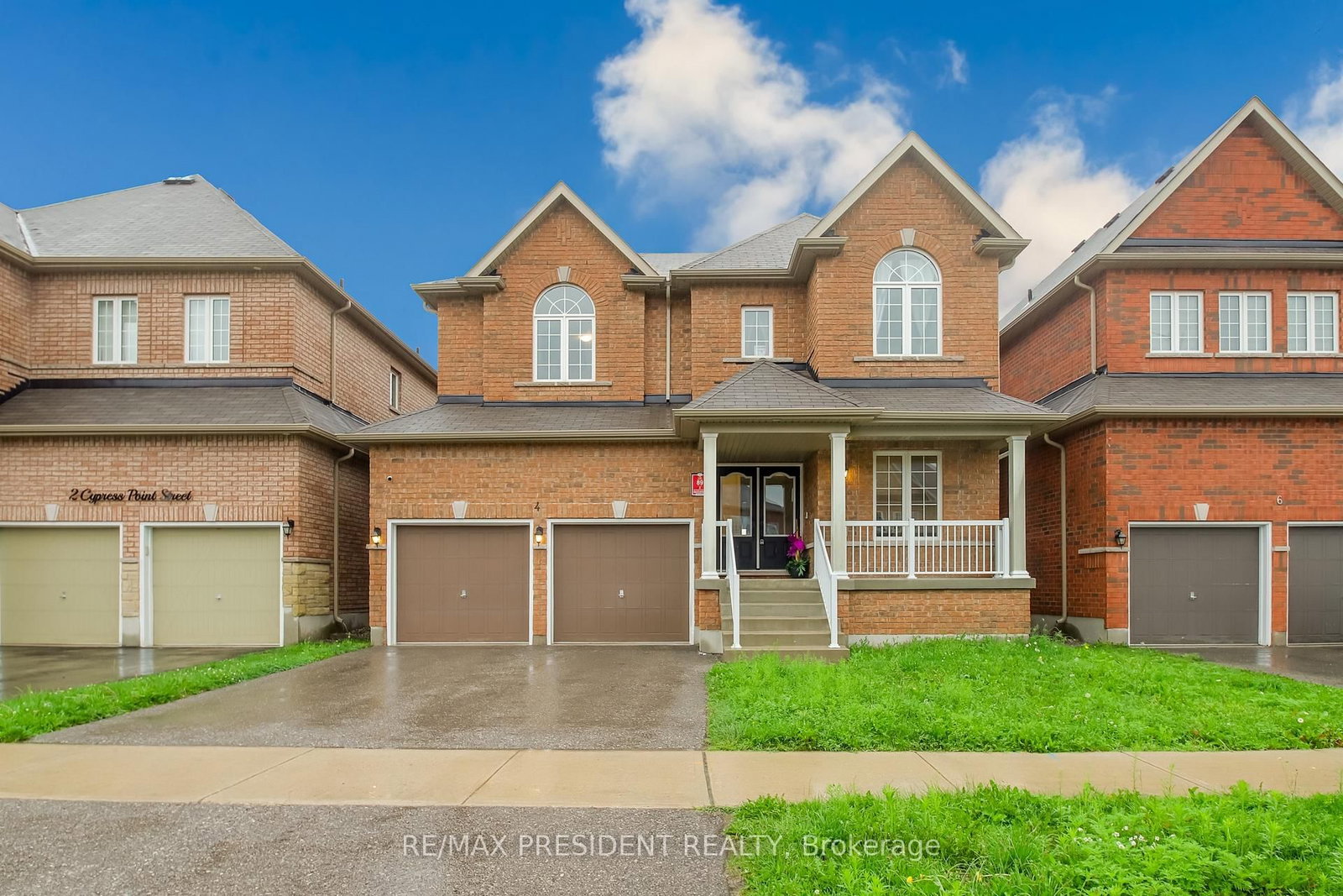 4 Cypress Point Street • Barrie, ON photo 1