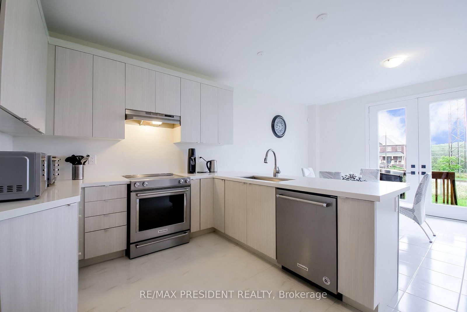 4 Cypress Point Street • Barrie, ON photo 20