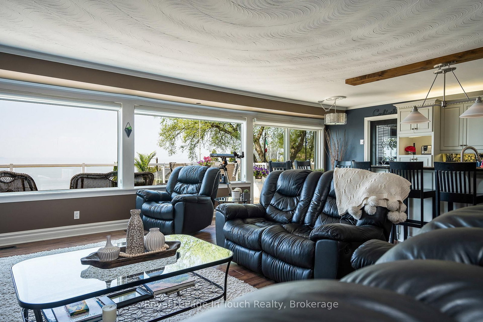 8 TINY BEACHES Road S • Tiny, ON photo 11