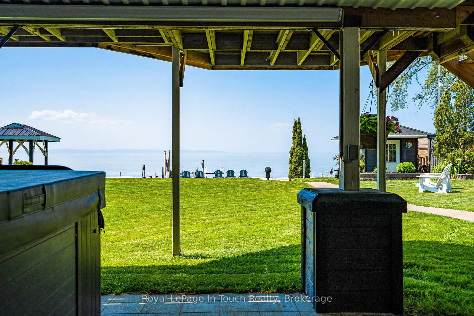 8 TINY BEACHES Road S • Tiny, ON photo 40