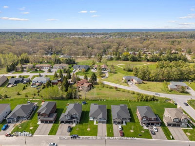 8 Misty Ridge Road • Wasaga Beach, ON photo 2
