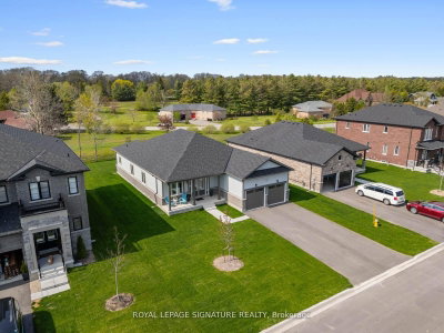 8 Misty Ridge Road • Wasaga Beach, ON photo 3