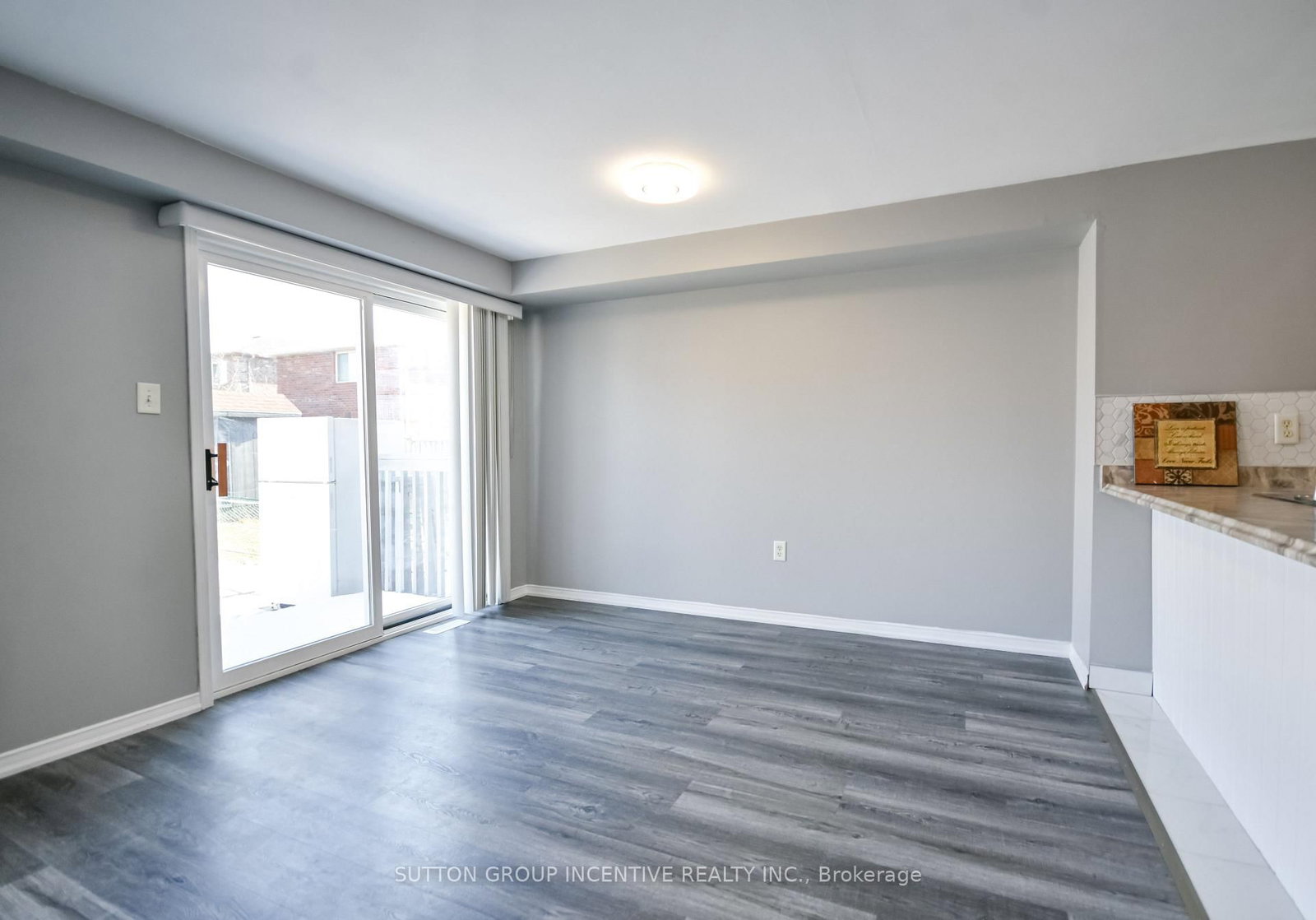 256 Dunsmore Lane • Barrie, ON photo 12