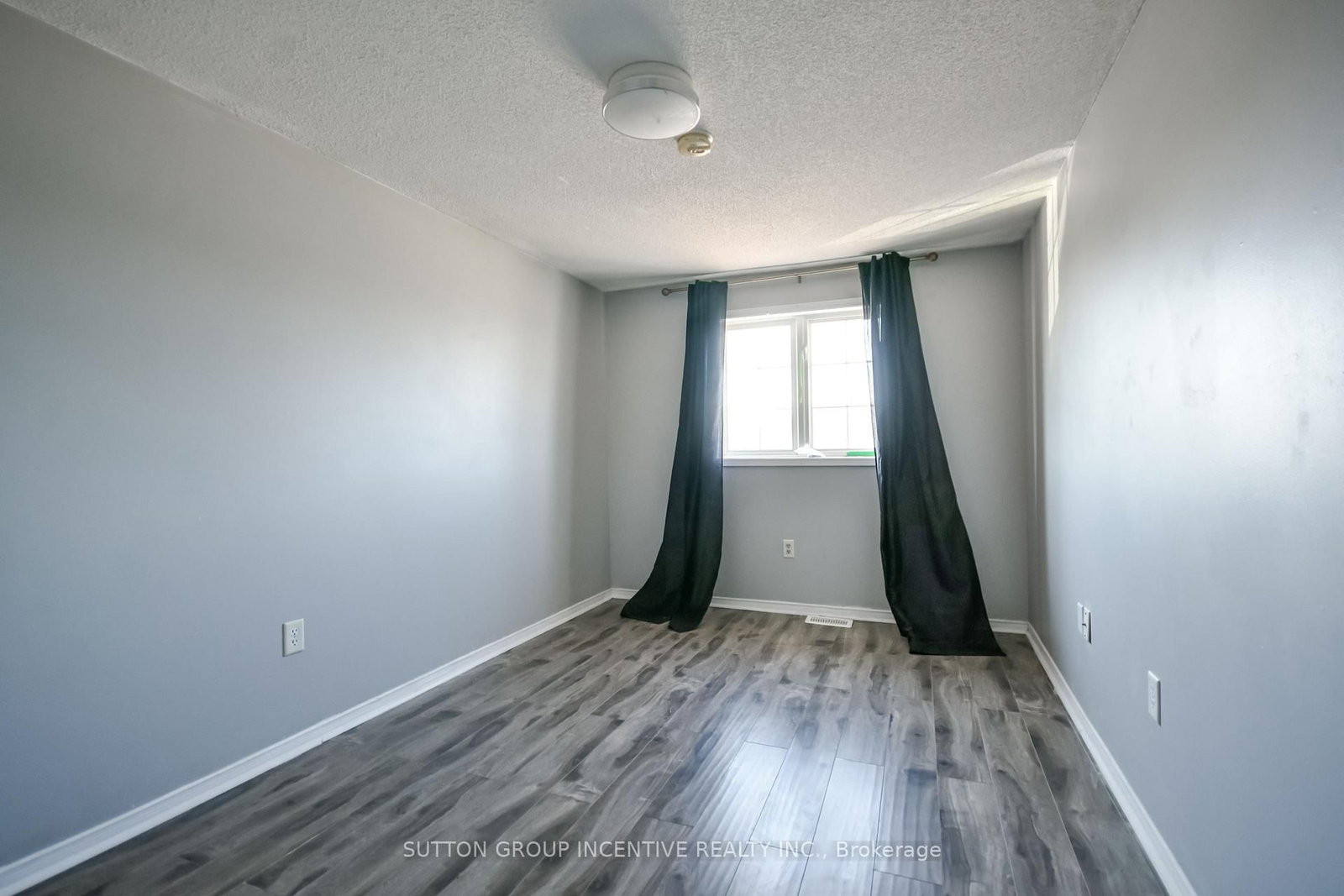 256 Dunsmore Lane • Barrie, ON photo 24