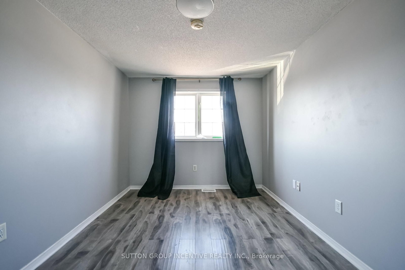 256 Dunsmore Lane • Barrie, ON photo 25