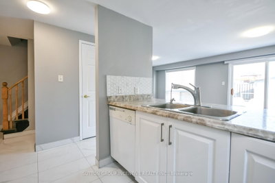 256 Dunsmore Lane • Barrie, ON photo 9