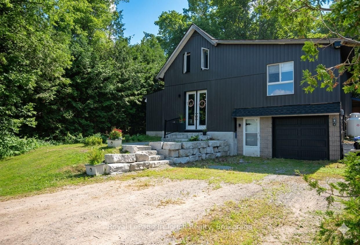 12906 County Rd 16 Road • Severn, ON photo 2
