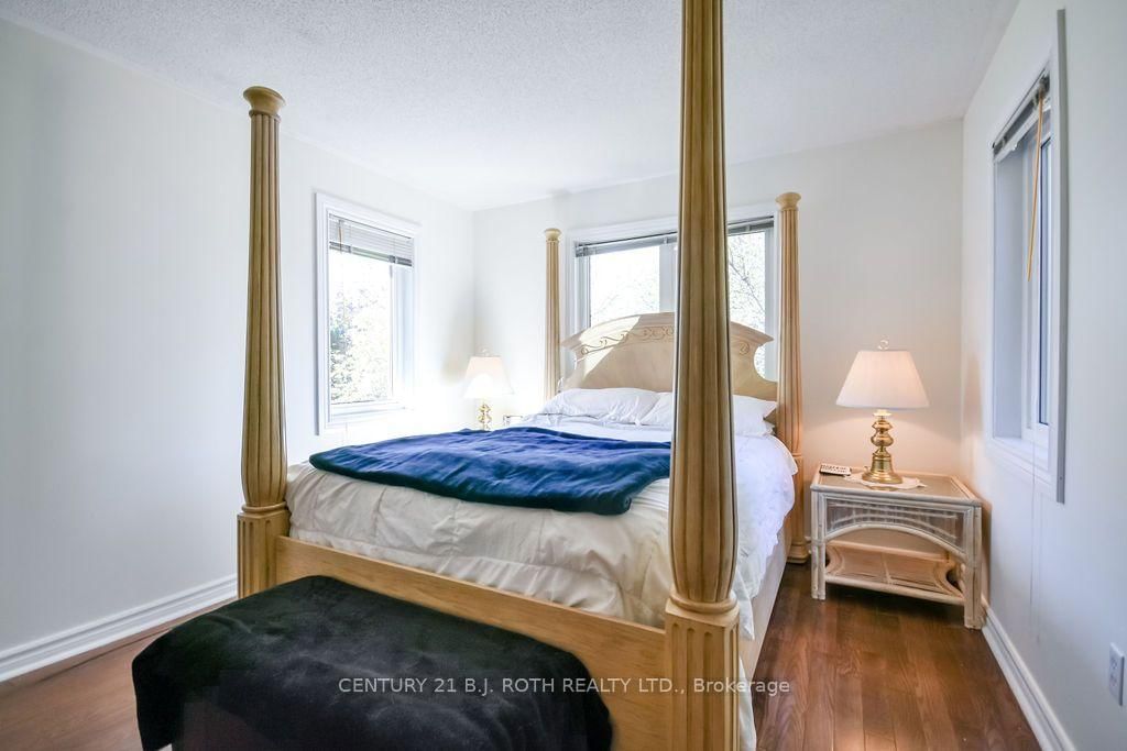 24 Grand Forest Drive • Barrie, ON photo 21