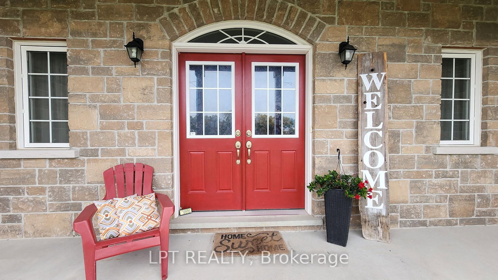 12 Plowright Road • Springwater, ON photo 3