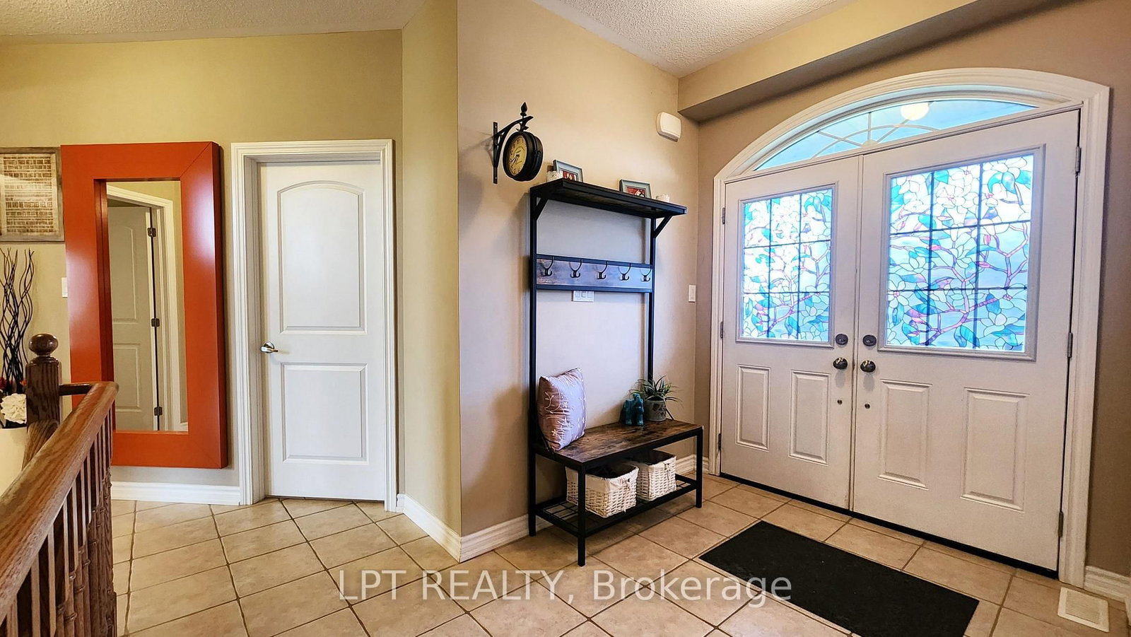 12 Plowright Road • Springwater, ON photo 4